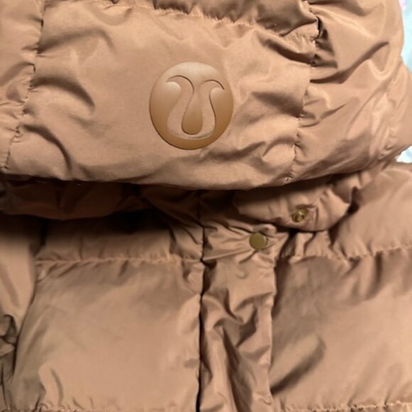LUlulemon WUnder Puff Jacket size 2 Roasted brown - Picture 2 of 6